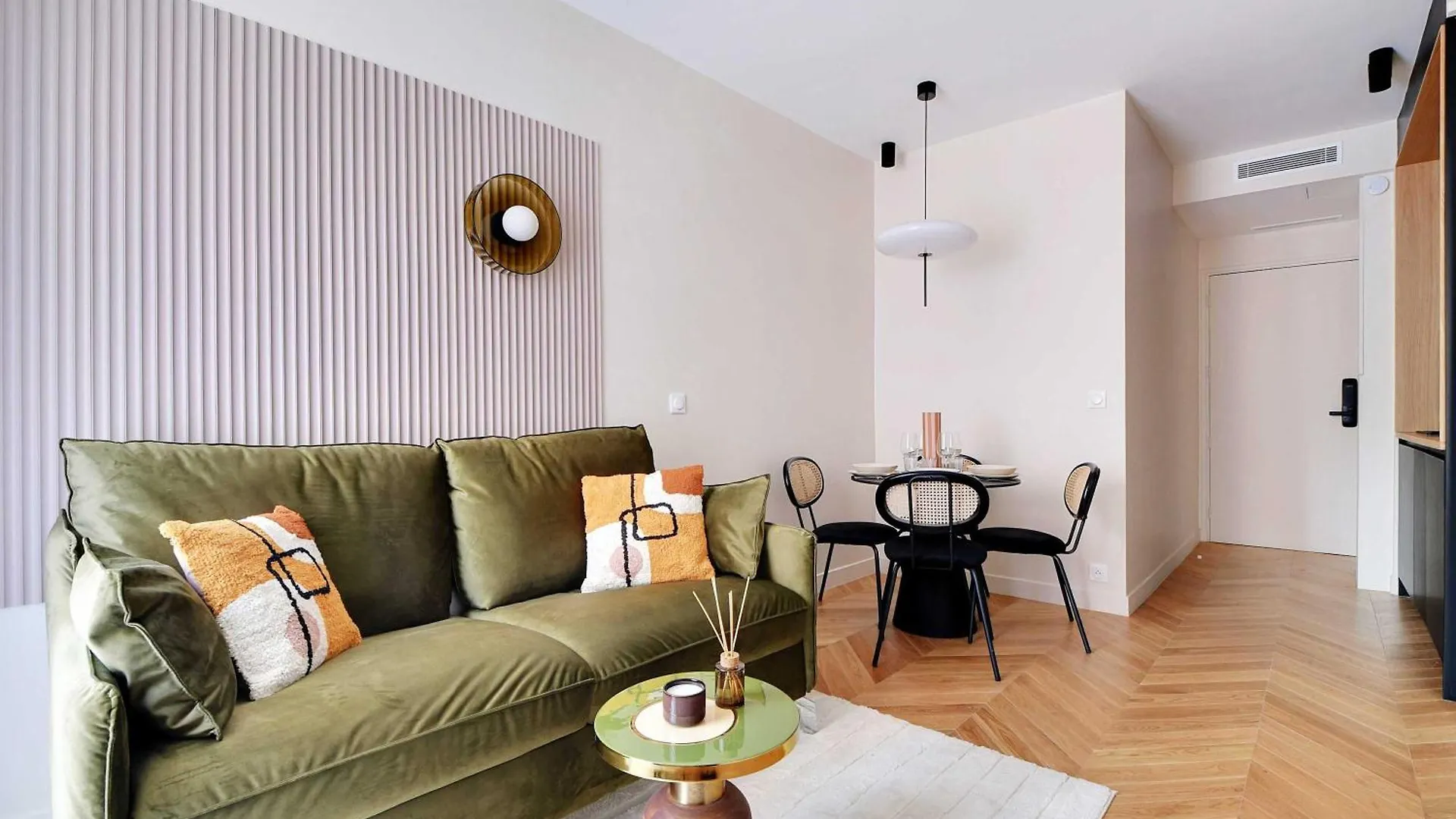 Whole House Near The Eiffel Tower Apartment Paris