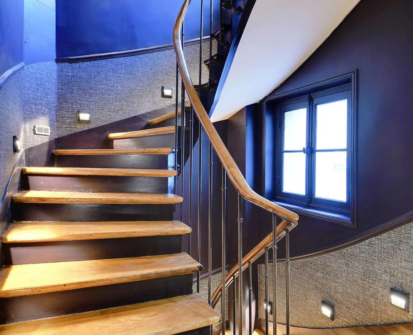 شقة Whole House Near The Eiffel Tower باريس 0*,  فرنسا
